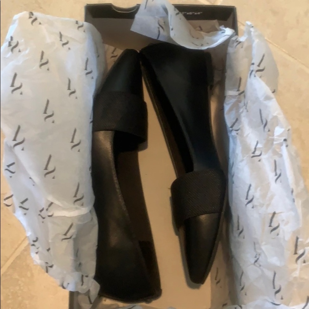 Vera Wang flats - Picture 7 of 8